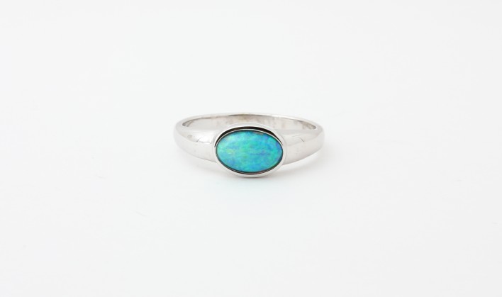 14KW NATURAL AUSTRALIAN OVAL OPAL RING