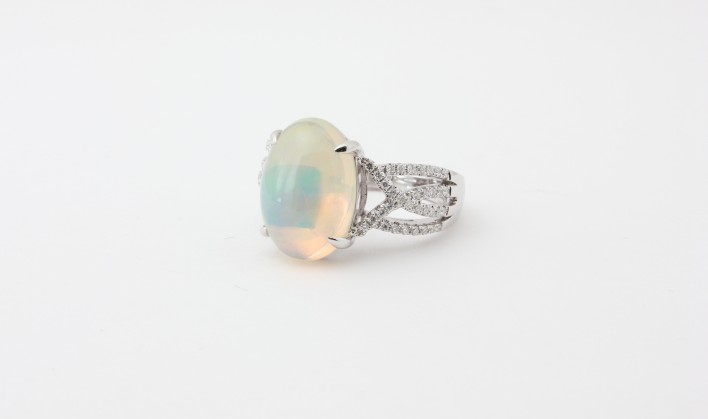 18KW NATURAL ETHIOPIAN OPAL AND DIAMOND RING